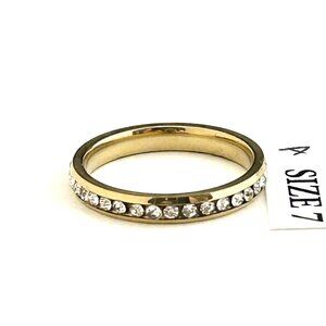 Gold Tone Ring with clear rhinestones, Size 7 Unisex